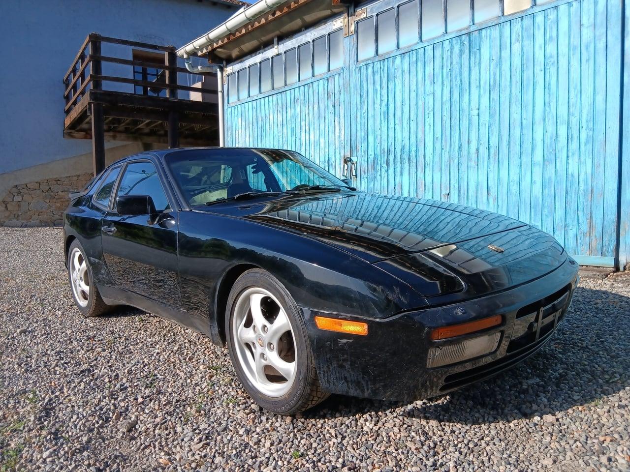 1986 Porsche 944 Turbo LesAnciennes.com