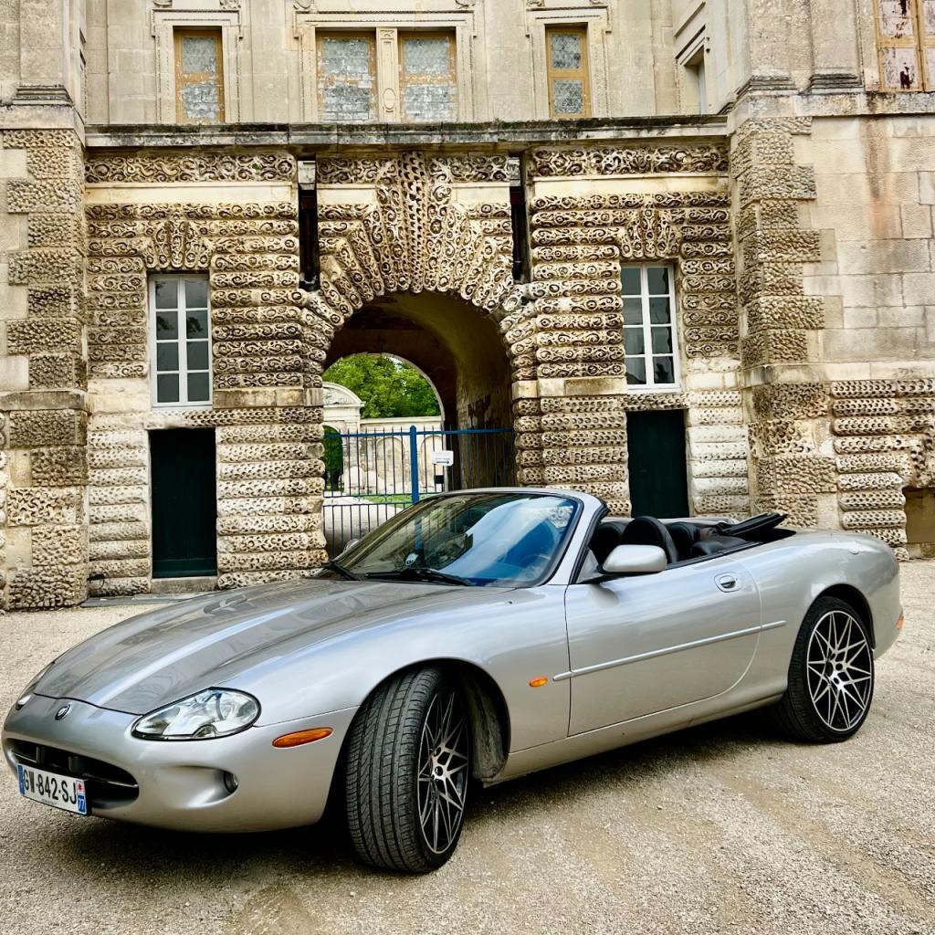 JAGUAR XK8 Cabriolet XK8 Cabriolet - 1999 LesAnciennes.com