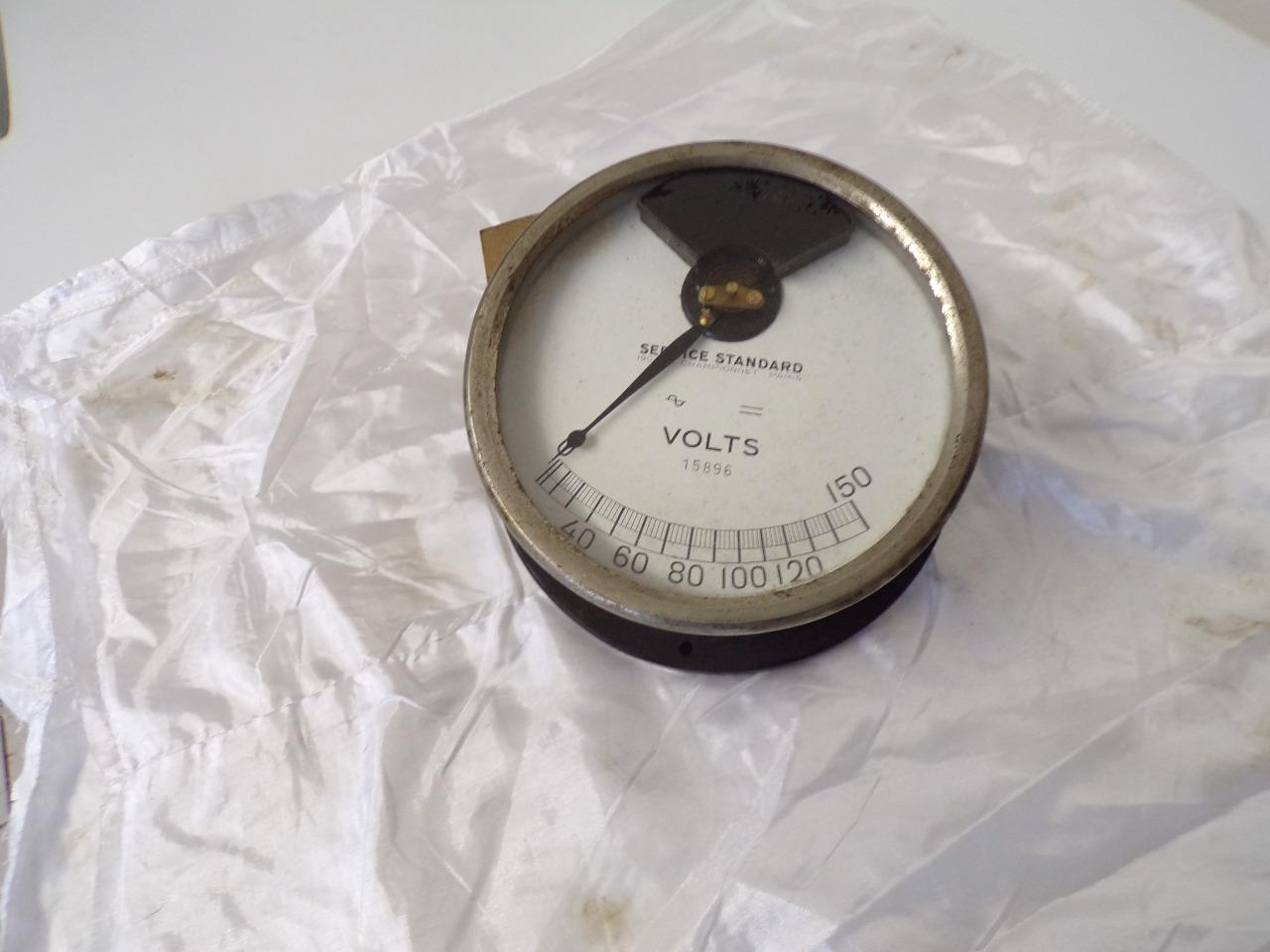 Manomètre de control volts LesAnciennes.com