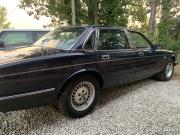 image_1-JAGUAR XJ40 Sovereign - 1988