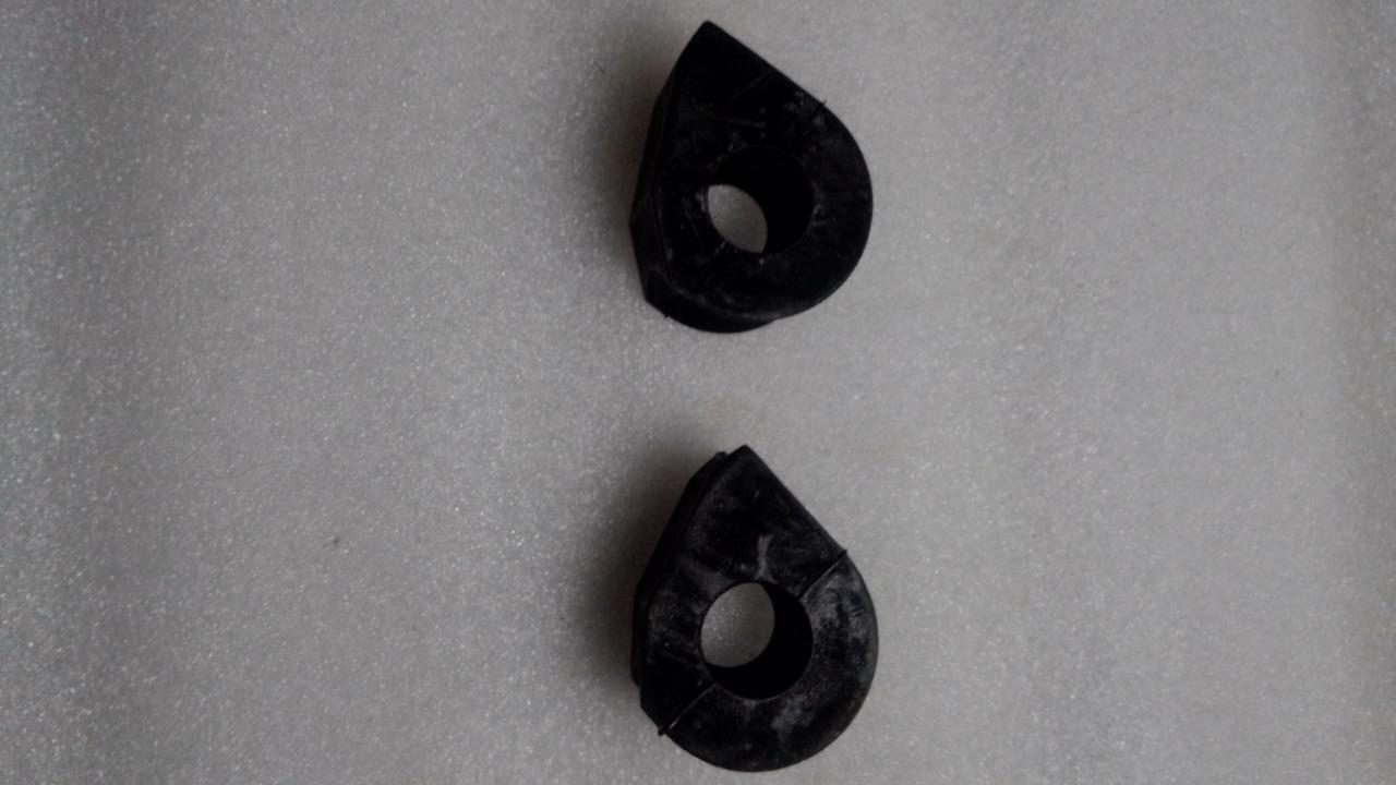 2 silentbloc barre stab LANCIA Beta Trevi LesAnciennes.com