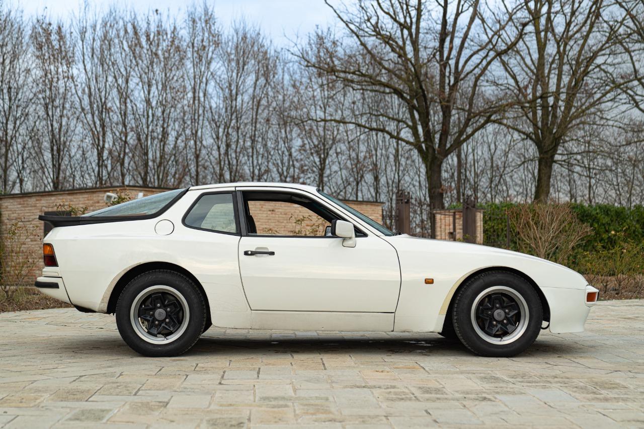 PORSCHE 944 - 1985 LesAnciennes.com