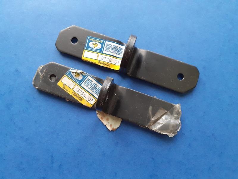 Supports PEUGEOT 404 Pick-up LesAnciennes.com