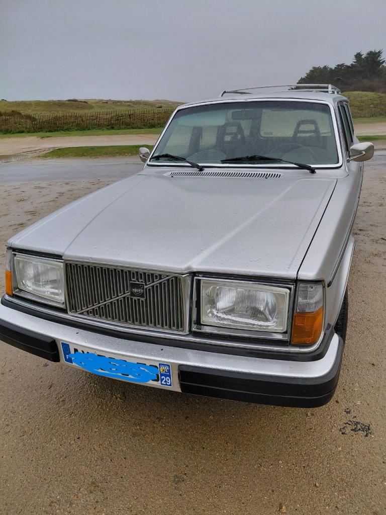 VOLVO 265 - 1979 LesAnciennes.com