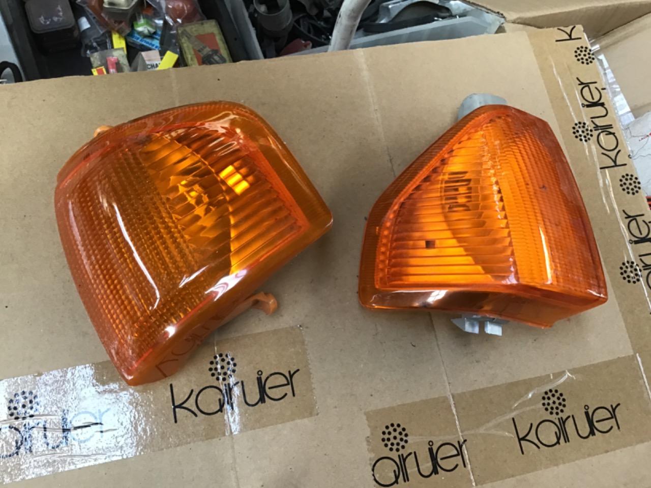 CLIGNOTANTS AVANTS NEUFS FORD ESCORT LesAnciennes.com