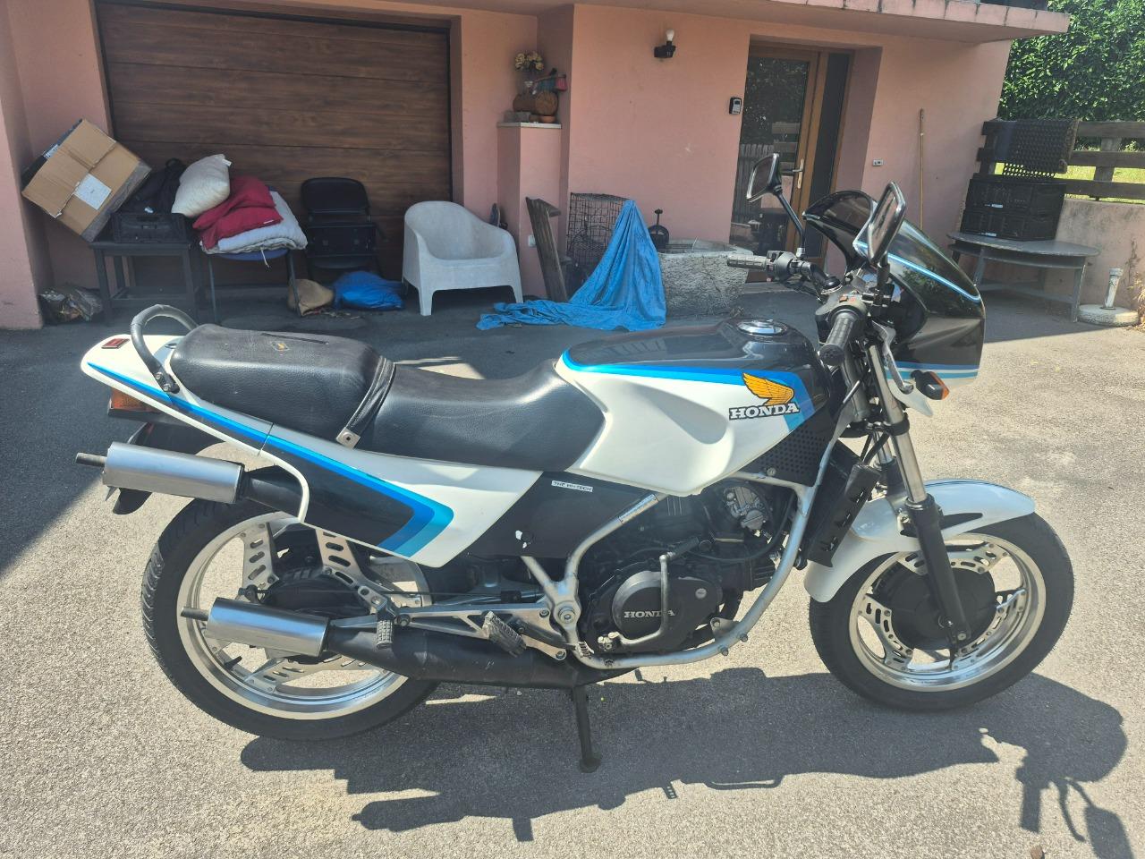 HONDA MVX 250 - 1983 LesAnciennes.com
