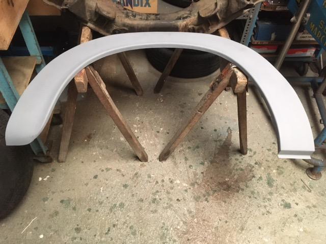 Tour aile ARD VOLVO P1800 LesAnciennes.com