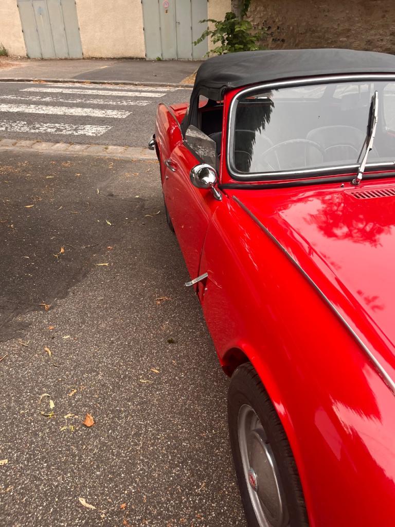 TRIUMPH Spitfire MK III - 1969 LesAnciennes.com