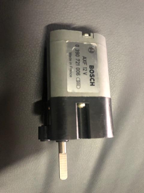 Valve de chauffage pour Ferrari 348 et 355 LesAnciennes.com