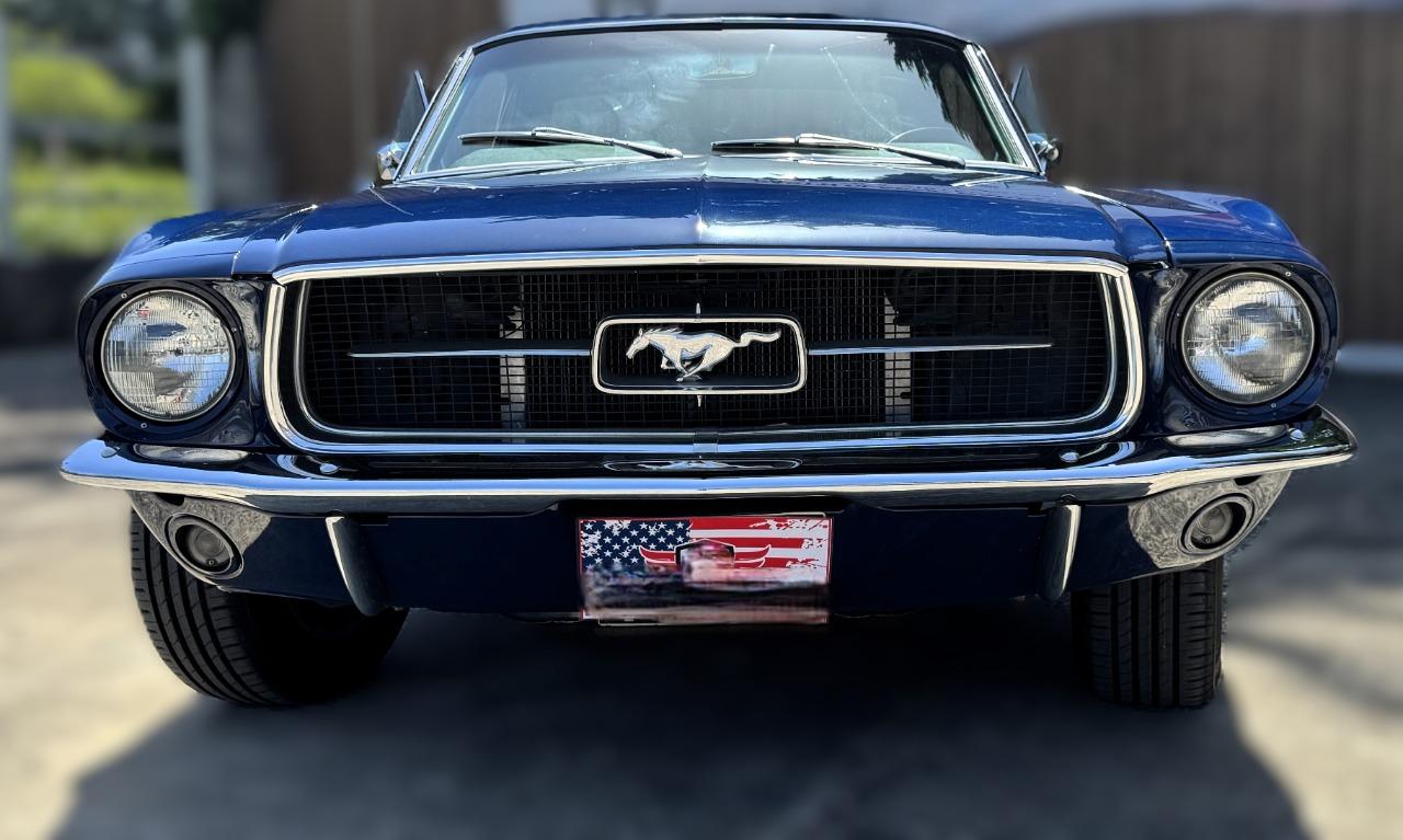 FORD Mustang Coupé 302 ci Code C - 1967 LesAnciennes.com