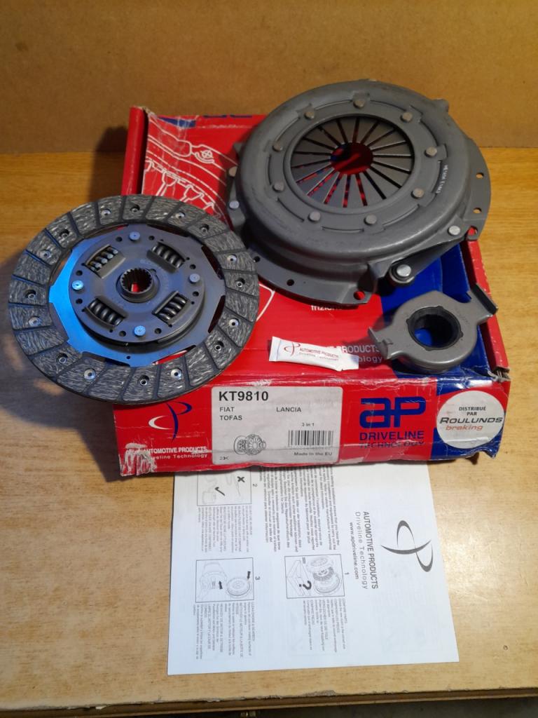 Kit embrayage fiat uno 1.7D AP.KT9810 LesAnciennes.com