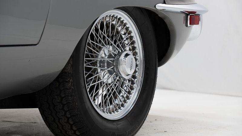 JAGUAR E type 4.2 S2 3C Manual - 1969 LesAnciennes.com