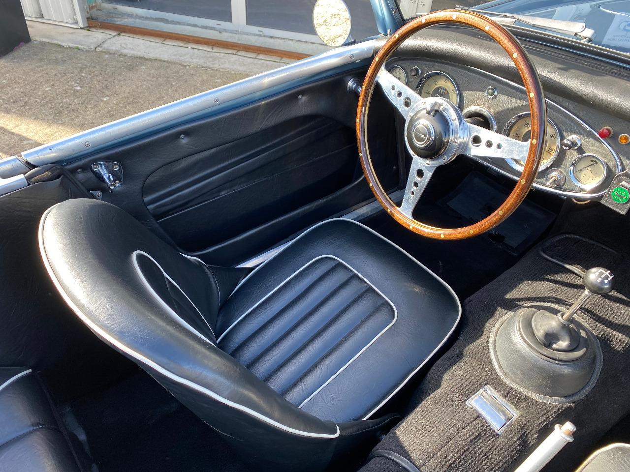 AUSTIN HEALEY 3000 - 1961 LesAnciennes.com