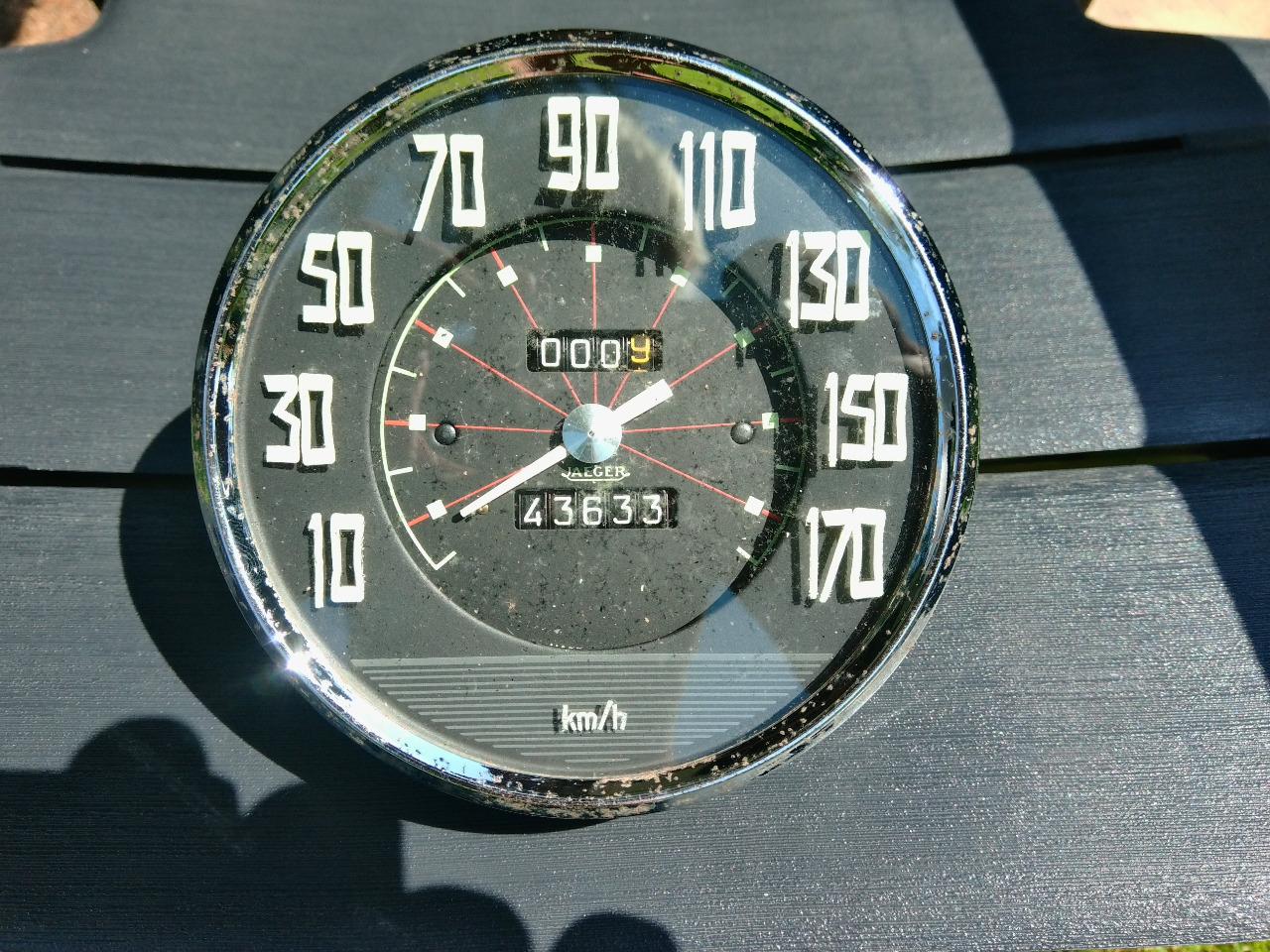 PANHARD 24:compteur JAEGER LesAnciennes.com