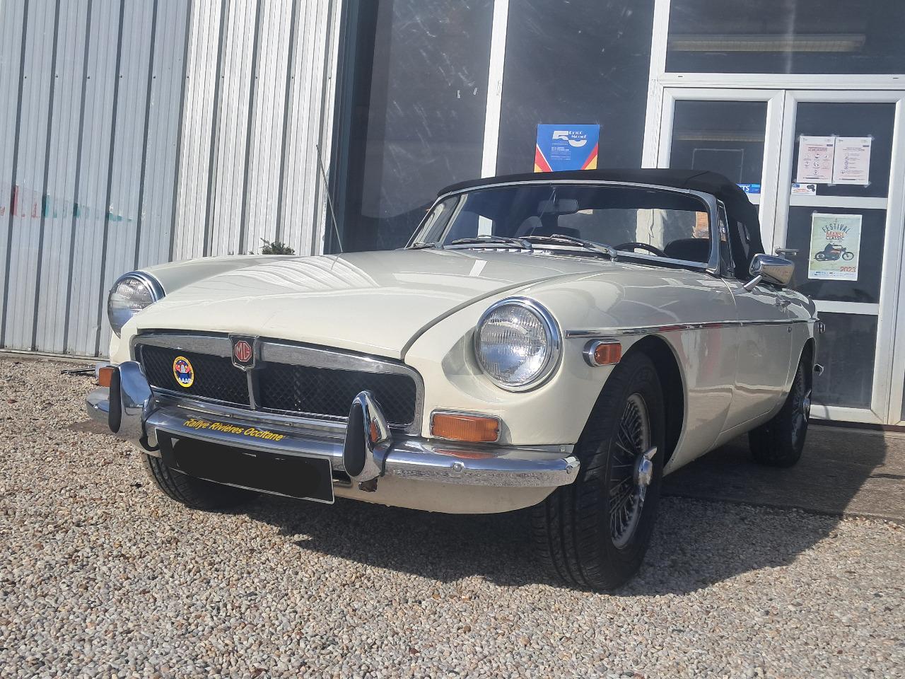 MG MGB - 1973 LesAnciennes.com
