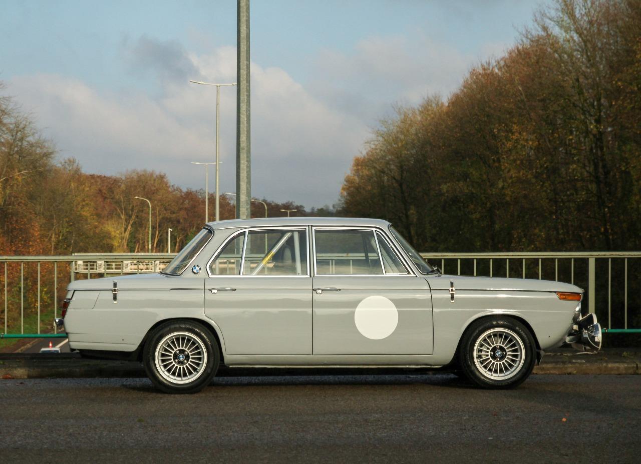 BMW 2000 ti Type 121 Rallye - 1971 LesAnciennes.com