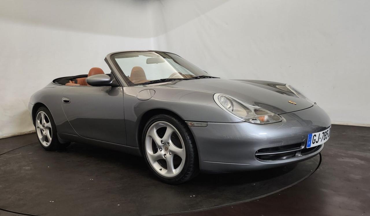 2001 Porsche 911 Carrera 996 LesAnciennes.com