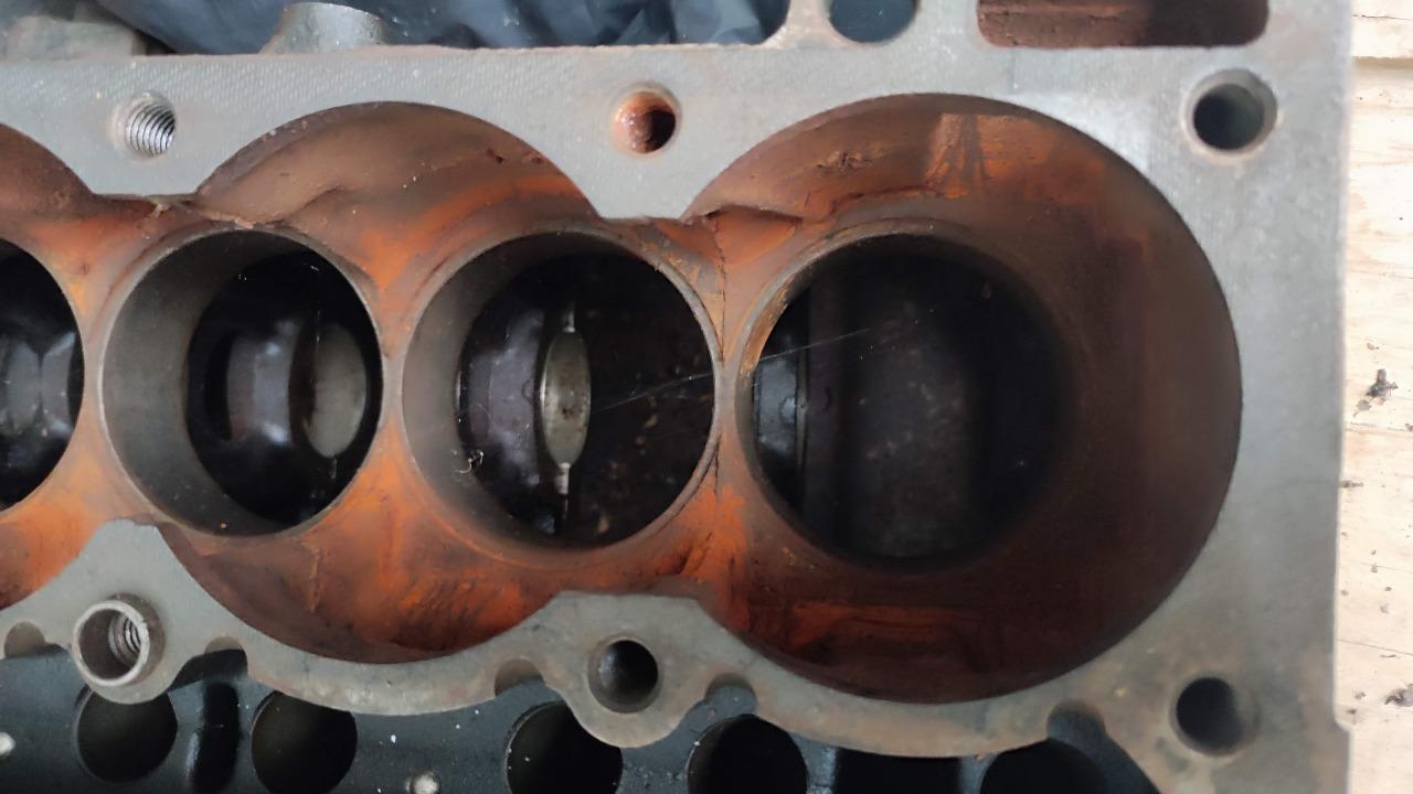 Bloc moteur 812S1 LesAnciennes.com