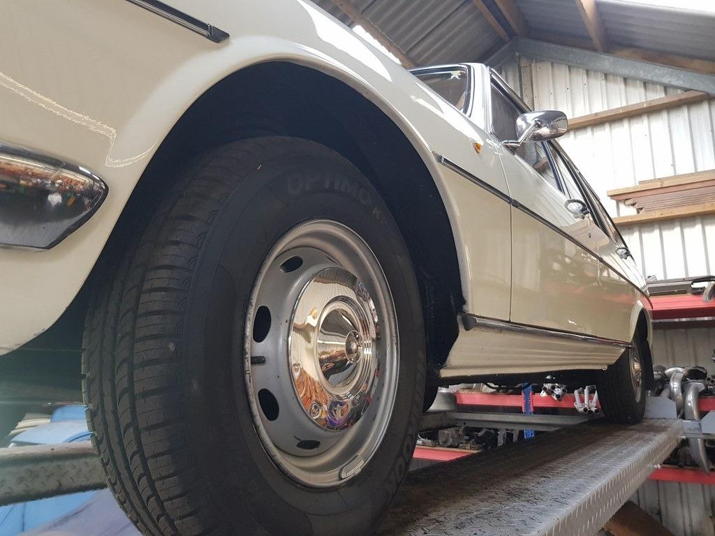 PEUGEOT 504 504 Familiale 2L - 1972 LesAnciennes.com