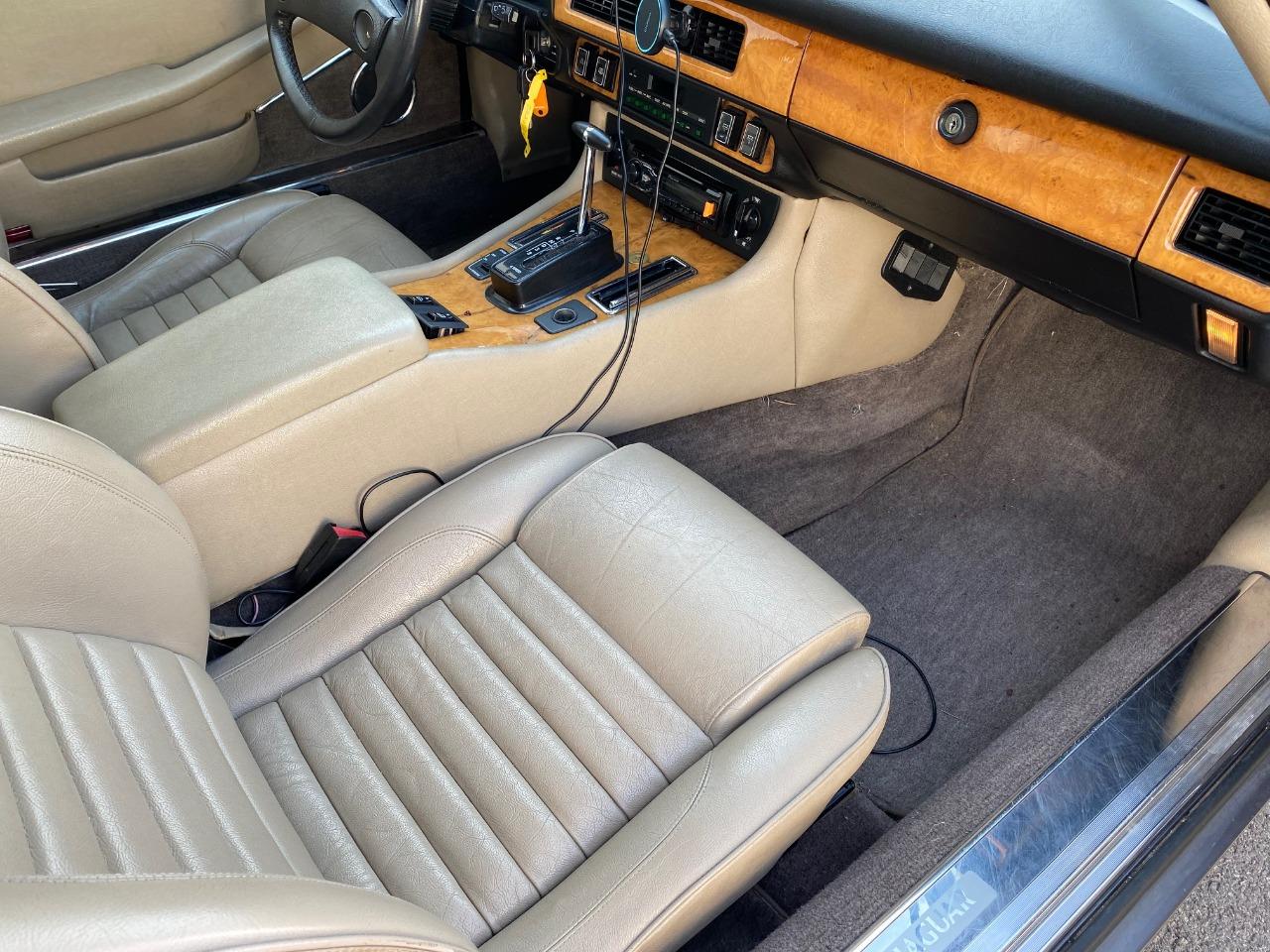 JAGUAR XJS 3.6 - 1989 LesAnciennes.com