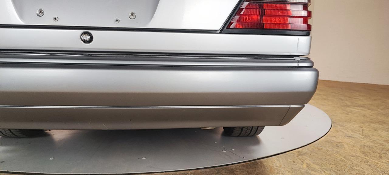 MERCEDES 320 CE Cabriolet - 1995 LesAnciennes.com