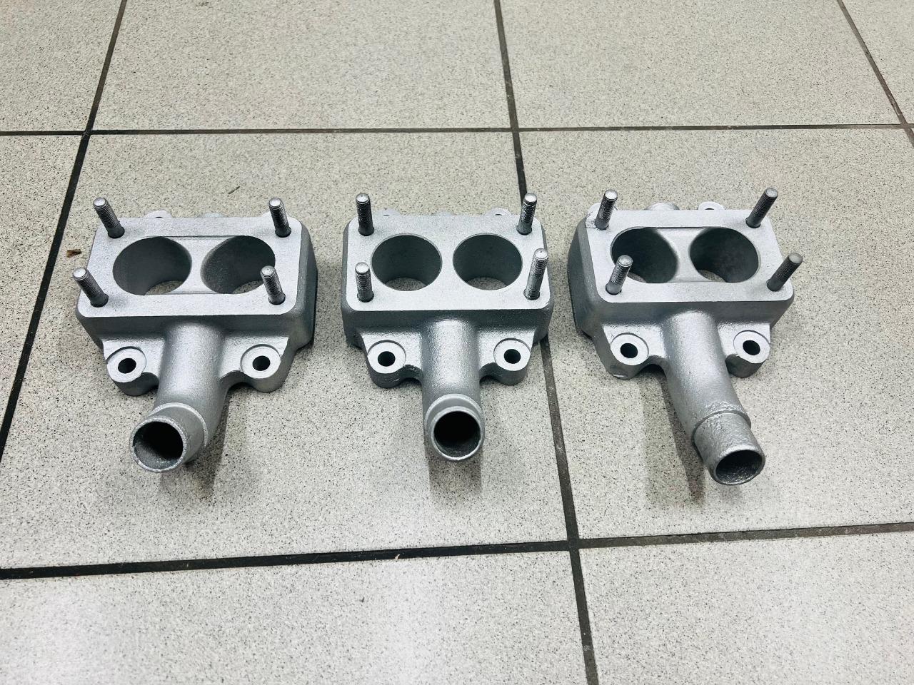 Pipe d'admission Weber 40DCL 40DCZ Lancia Aurelia LesAnciennes.com