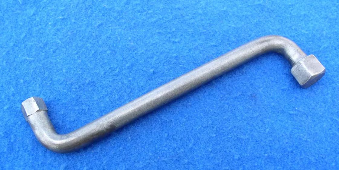 LANCIA Aurelia Kit d'outils clés LesAnciennes.com