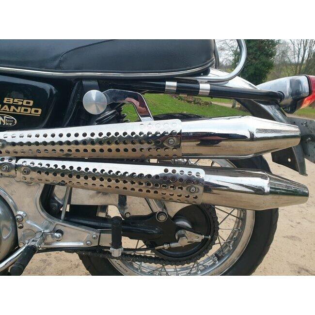 NORTON Commando MK3 - 1975 LesAnciennes.com