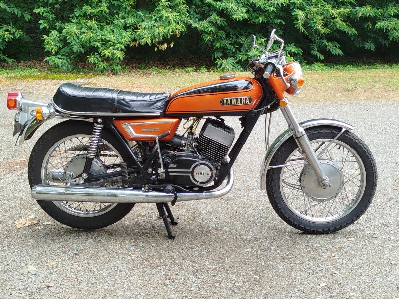 YAMAHA YR5 350 - 1972 LesAnciennes.com