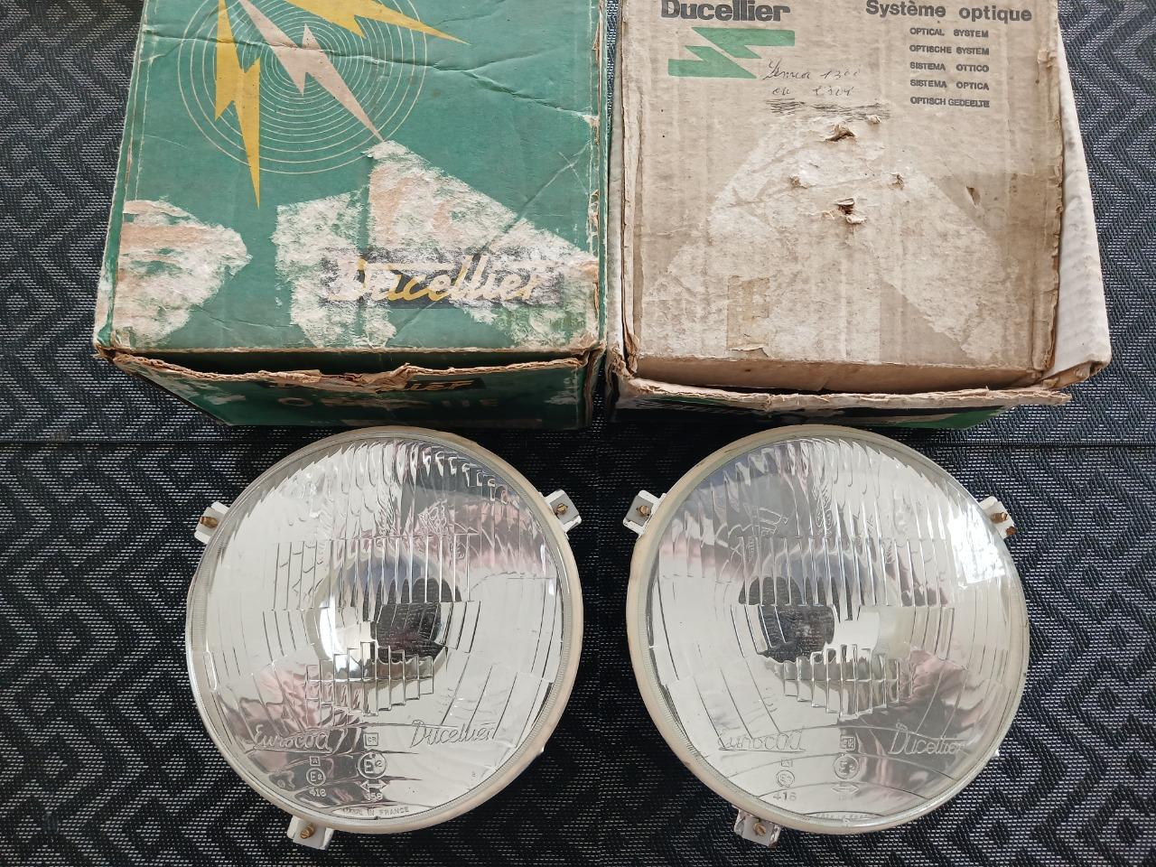 Phares DUCELLIER SIMCA 1301 1501 LesAnciennes.com