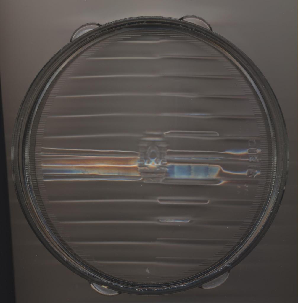 Verres de phares neufs RENAULT 4CV LesAnciennes.com