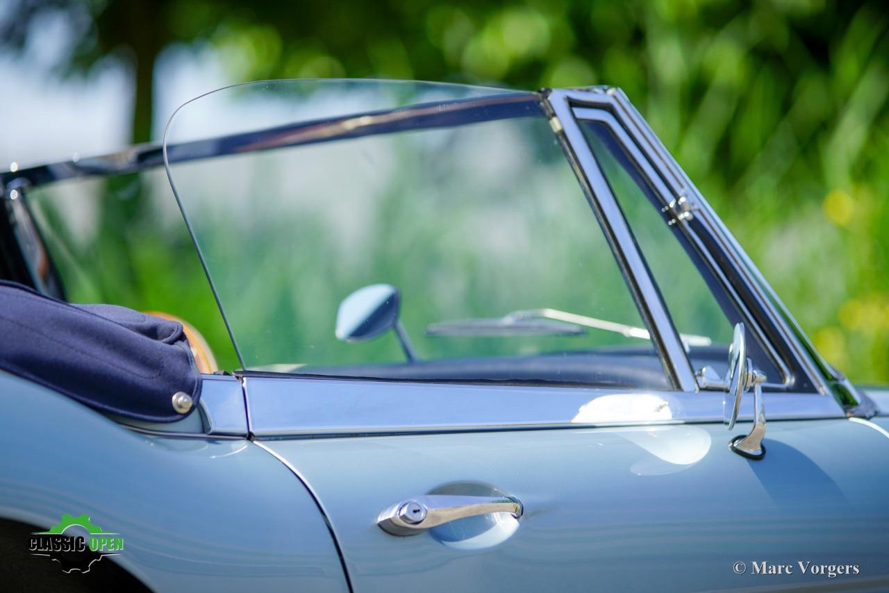 AUSTIN HEALEY 3000 MK3 Overdrive - 1965 LesAnciennes.com