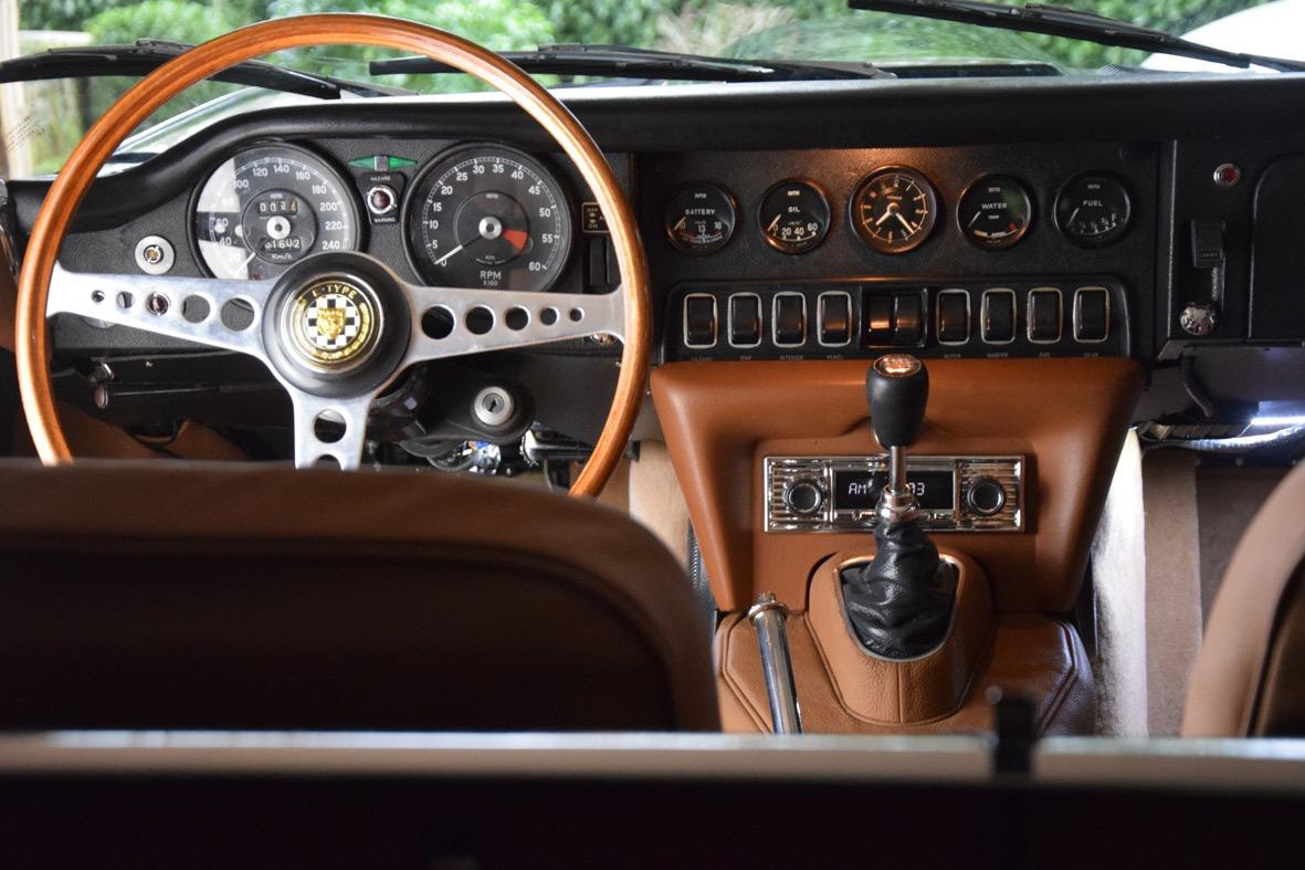 JAGUAR Type E série 1 FHC - 1968 LesAnciennes.com