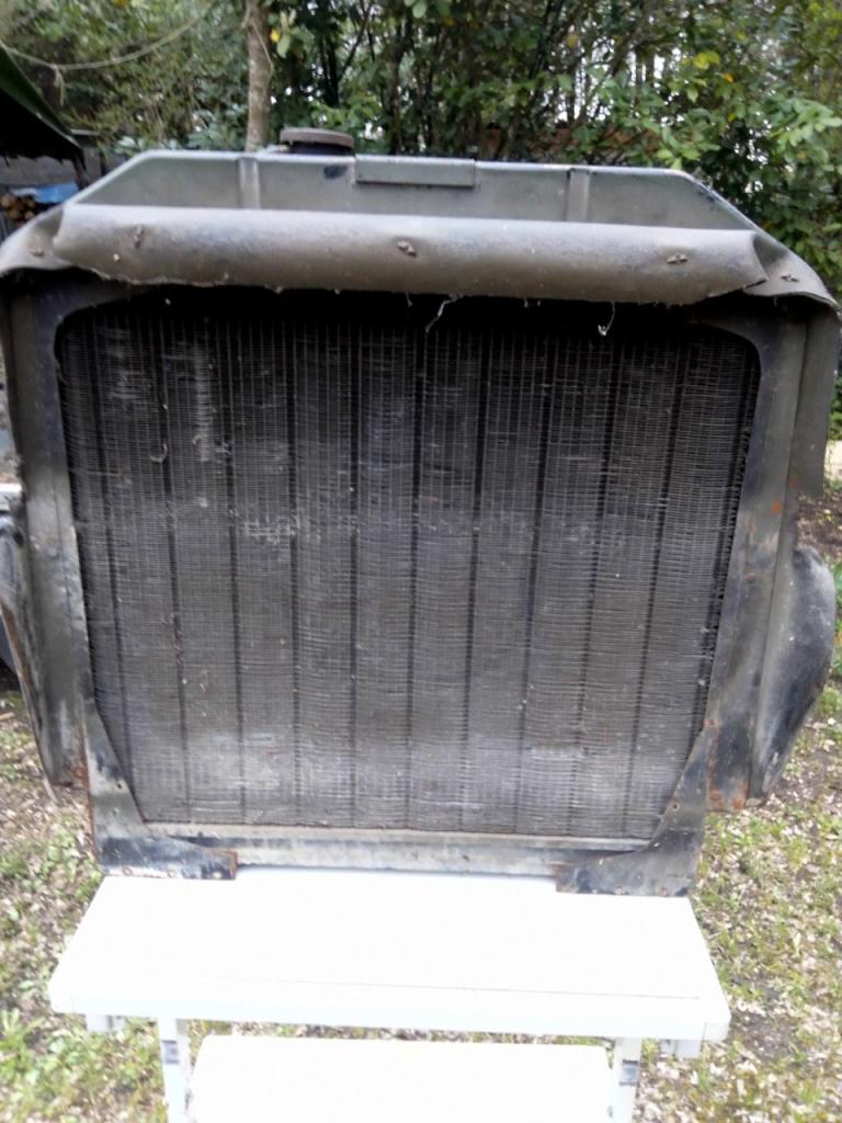 Radiateur MARMON SUMB moteur v8 4'2 L LesAnciennes.com