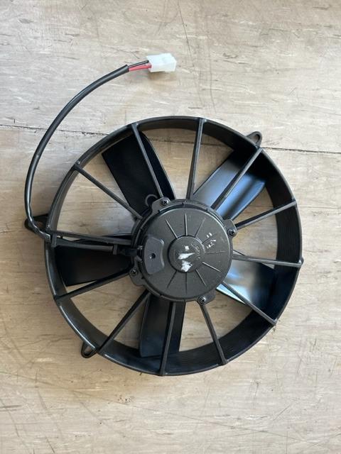 Ventilateur de radiateur Ferrari F40 LesAnciennes.com