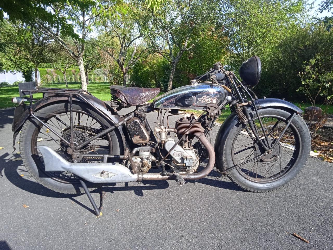 TERROT 350 HST - 1930 LesAnciennes.com