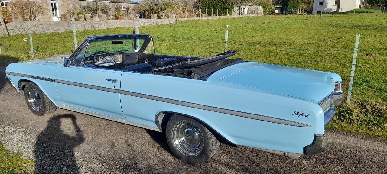 BUICK Skylark Cabriolet - 1964 LesAnciennes.com