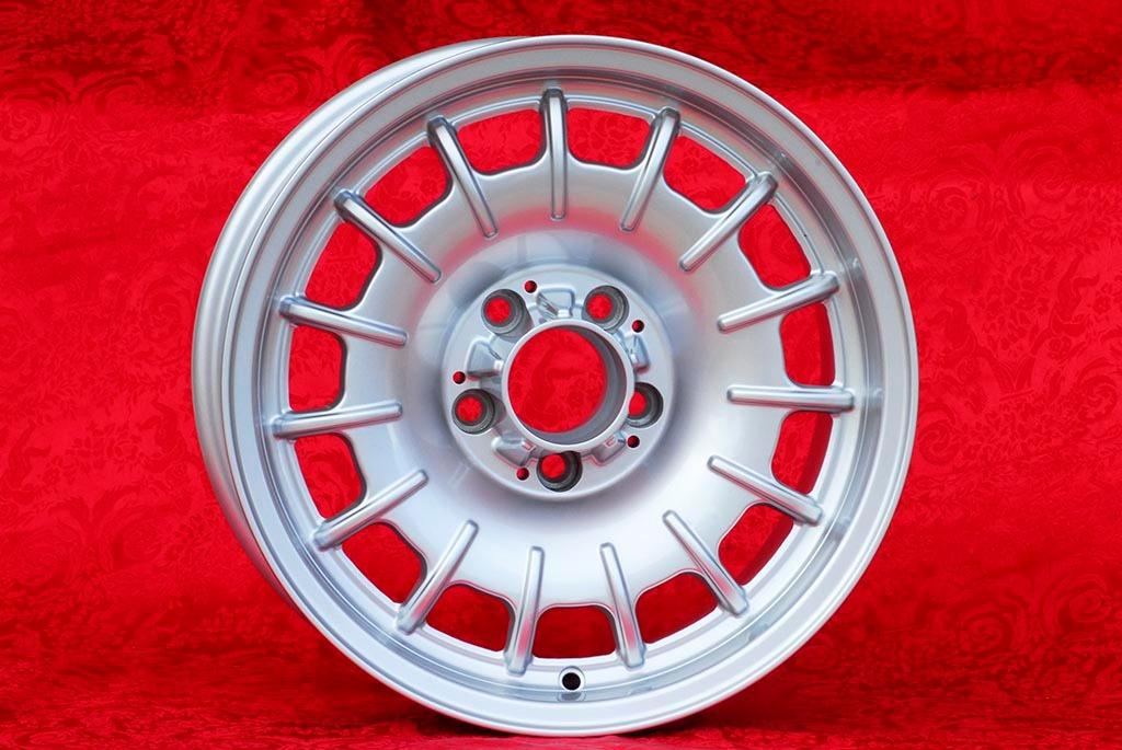 1 pc. jante Mercedes Barock 8x16 ET11 w107 w108 w1 LesAnciennes.com