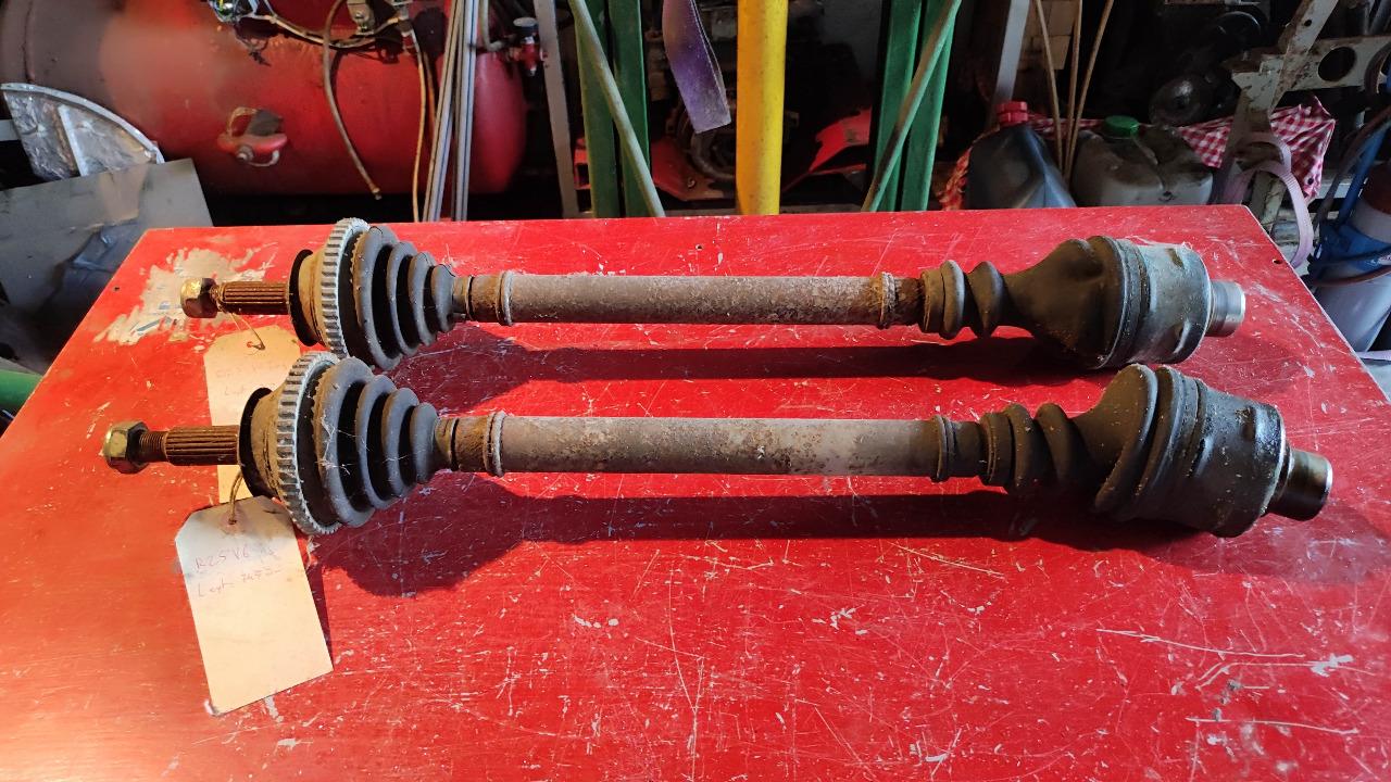 Pièces RENAULT 25 (R25) v6 injection LesAnciennes.com