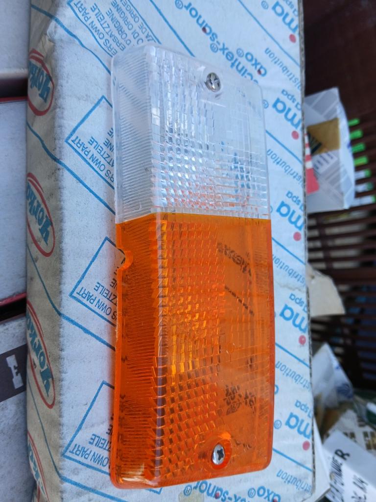 Clignotant RENAULT 5 (R5) LesAnciennes.com