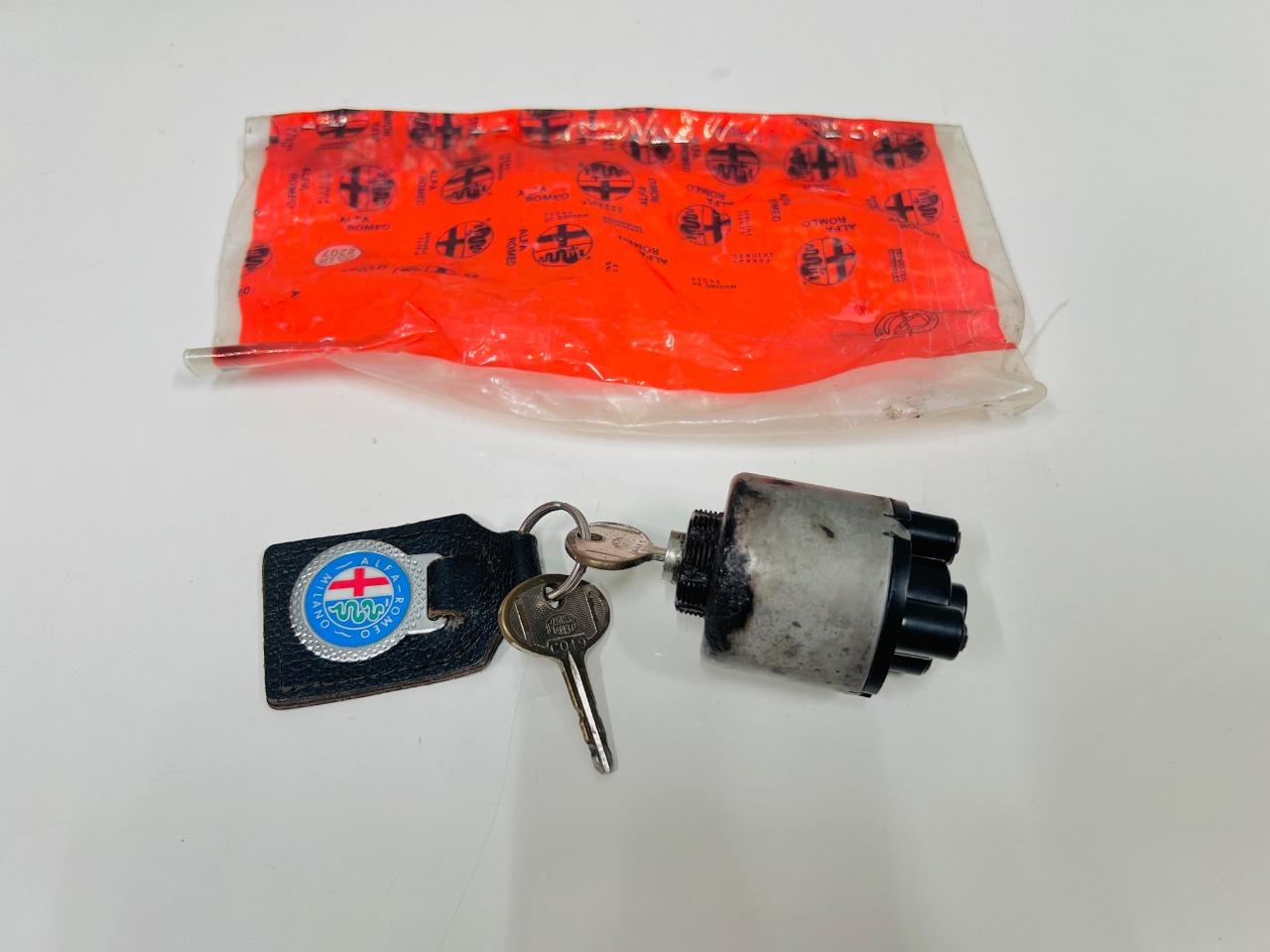 Contacteur d'allumage Magneti Marelli Alfa Romeo  LesAnciennes.com