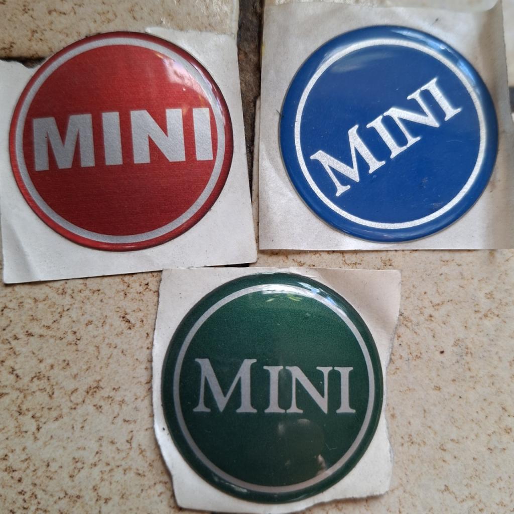 Badge AUSTIN mini LesAnciennes.com