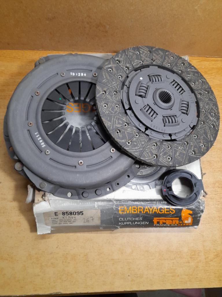 Kit Embrayage Ford Capri Taunus V6 LesAnciennes.com