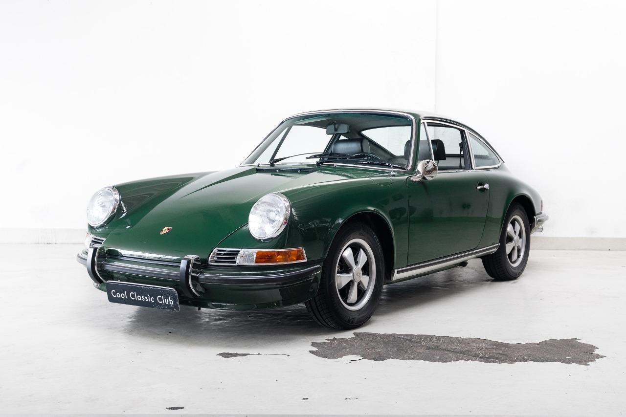 PORSCHE 911 T Coupe - 1970 LesAnciennes.com