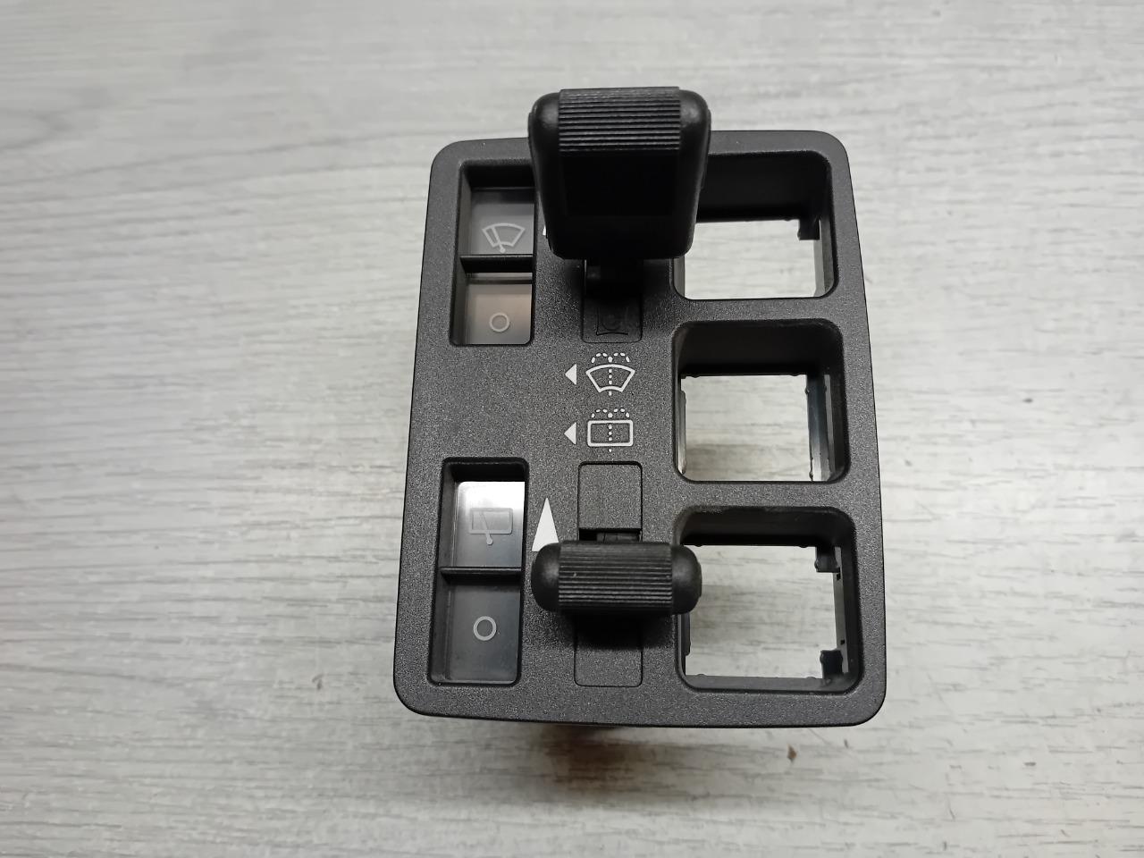 INTERRUPTEUR FIAT Uno LesAnciennes.com