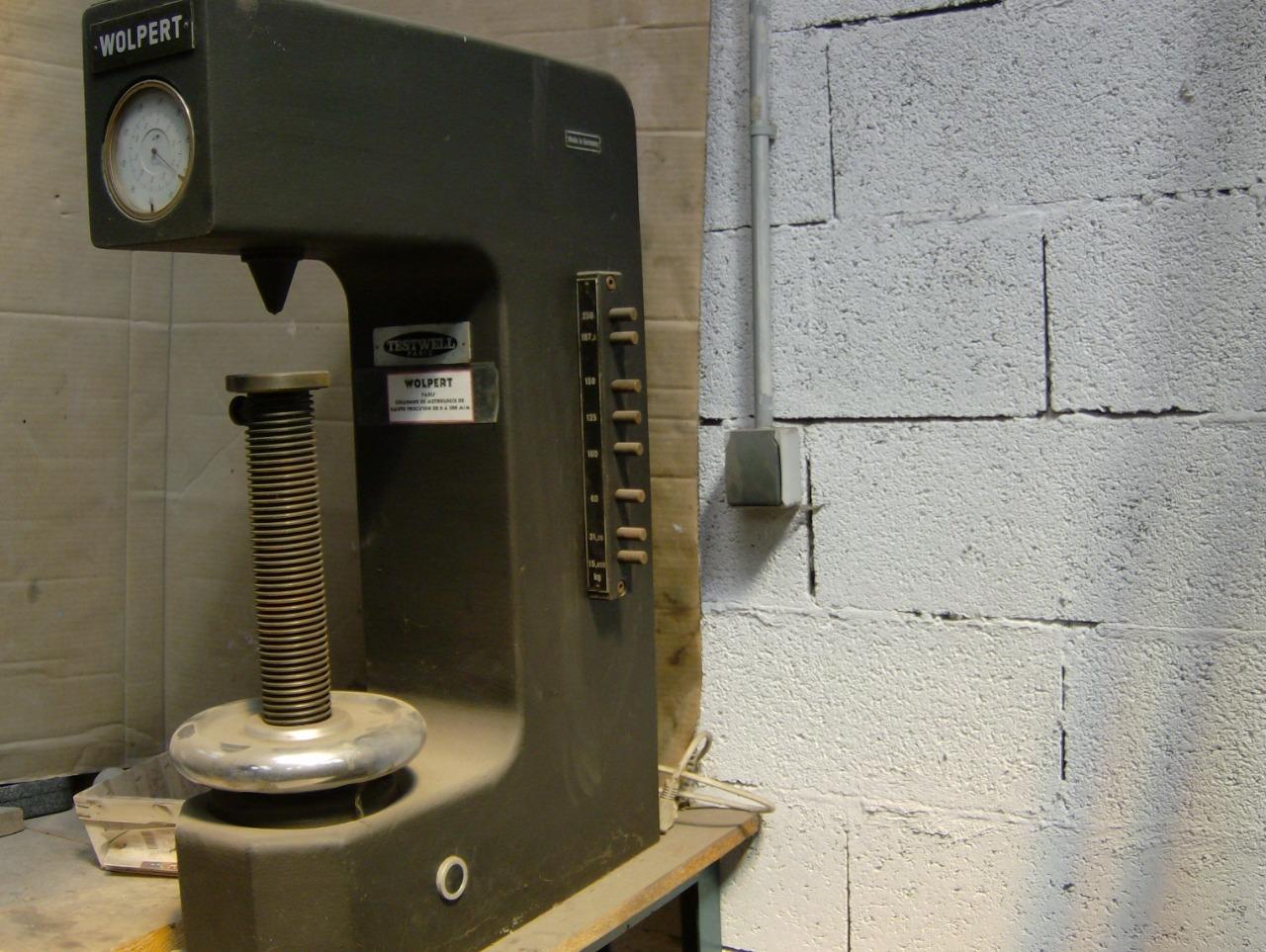 Gros duromètre LesAnciennes.com