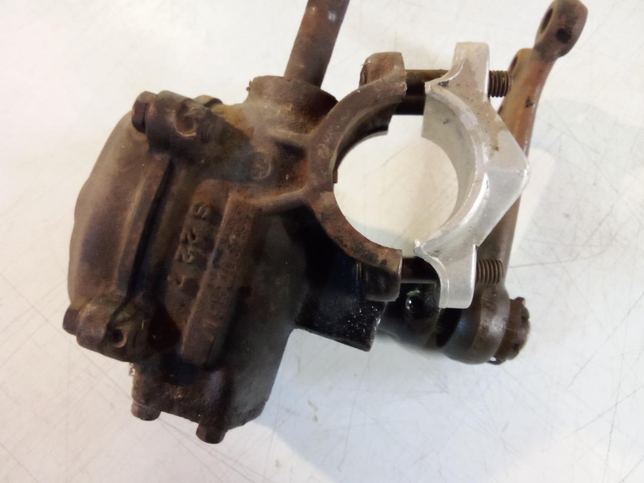 Boitier de direction PORSCHE 356 LesAnciennes.com