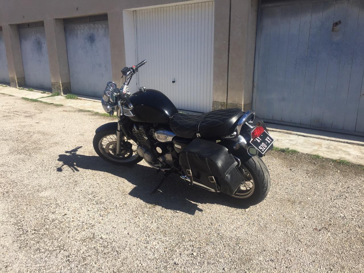 TRIUMPH THUNDERBIRD T339 - 1995 LesAnciennes.com