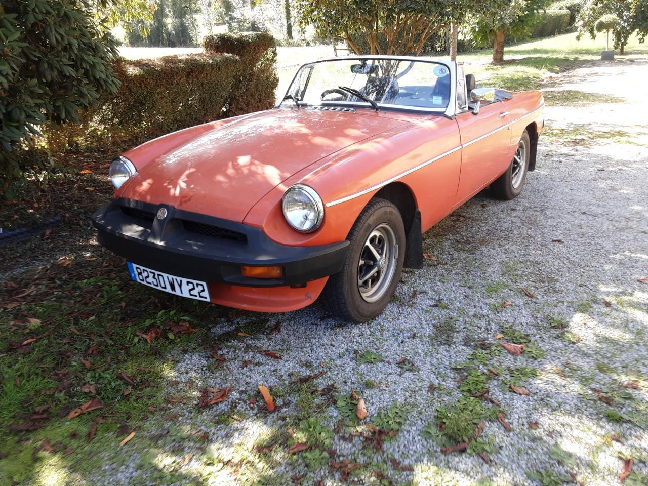 MG MGB - 1975 LesAnciennes.com
