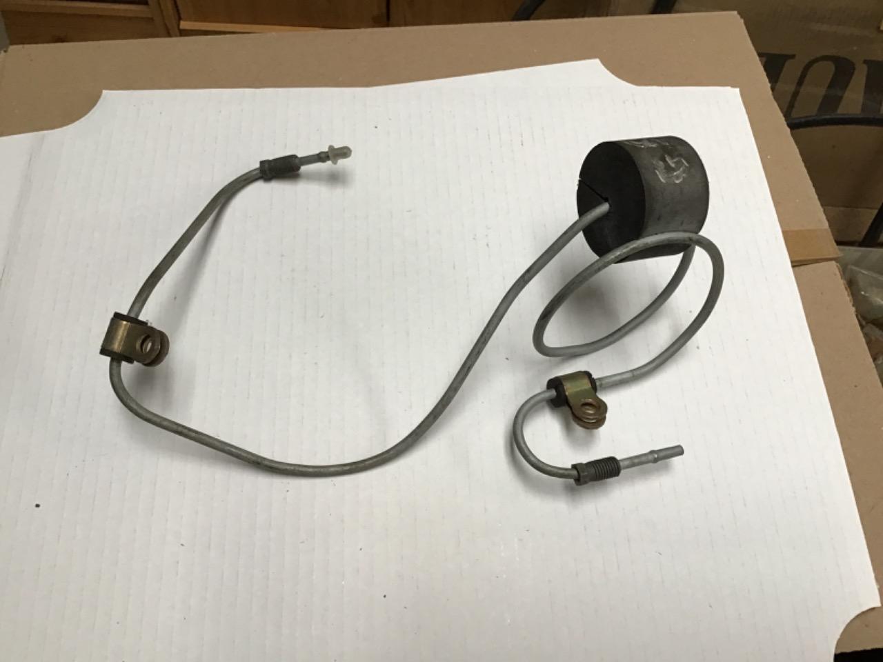 TUYAU NEUF CONJONCTEUR DISJONCTEUR CITROEN GS LesAnciennes.com